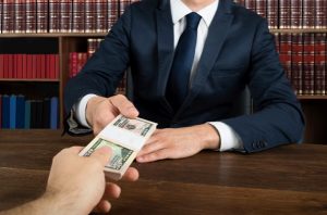 What Are Lawsuit Funding Companies and How Can They Help?