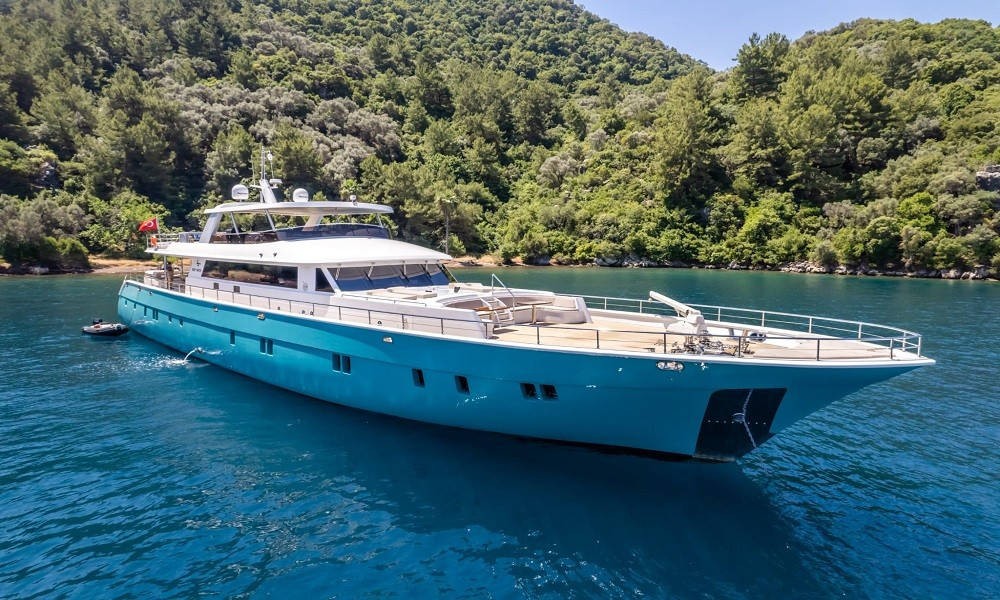yacht rental dubai