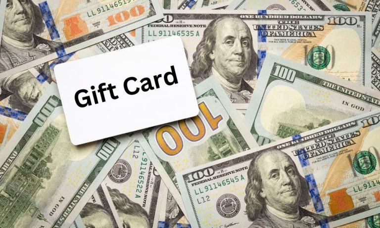 How to give personalized gift cards with custom messages attached?